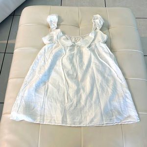 Never worn flowyyy white dress